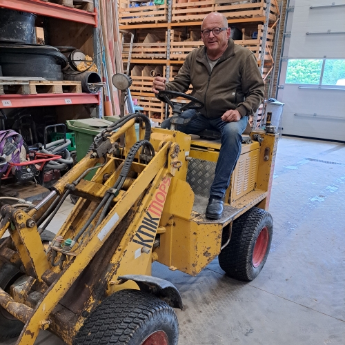 Maskinfører i Ørbæk på Fyn udfører mandskabsudlejning med minilæsser til entreprenør- og landbrugsopgaver i Danmark